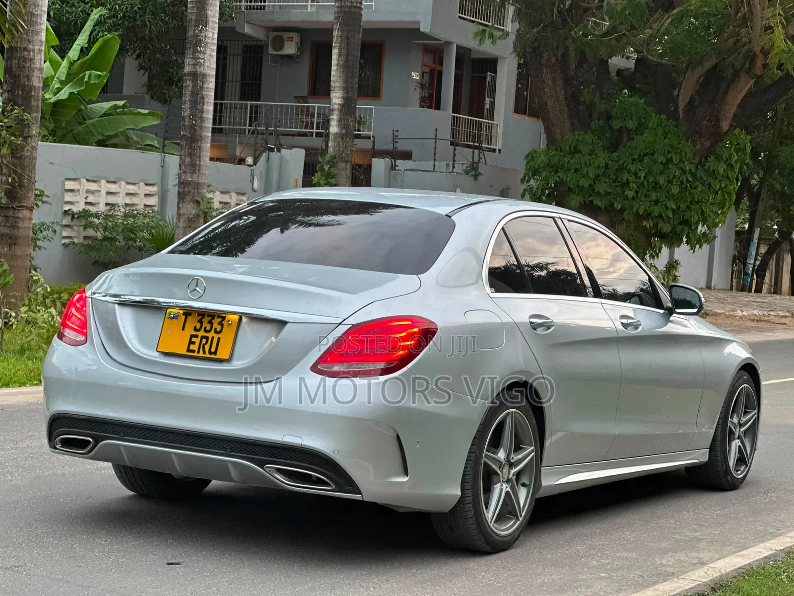 Mercedes-Benz C200 2015 Silver