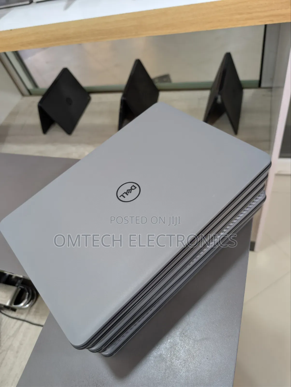 Laptop Dell 8GB Intel SSD 256GB