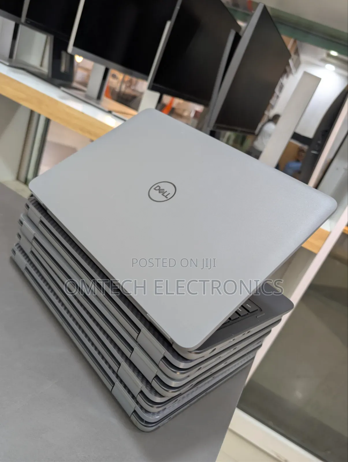 Laptop Dell 8GB Intel SSD 256GB