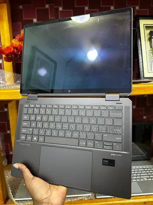 Laptop HP Spectre X360 16GB Intel Core Ultra 7 SSD 512GB