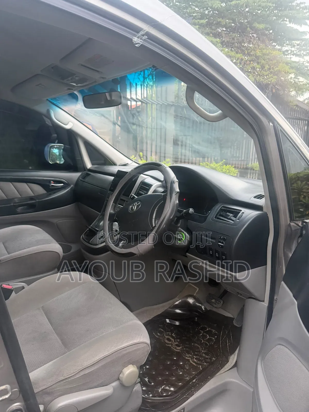 Toyota Alphard 2006 Silver