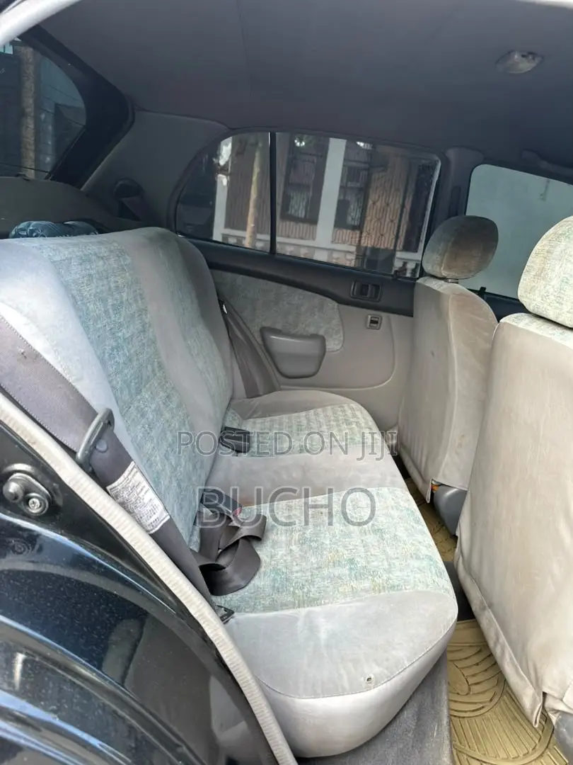 Toyota Starlet 2001 Black