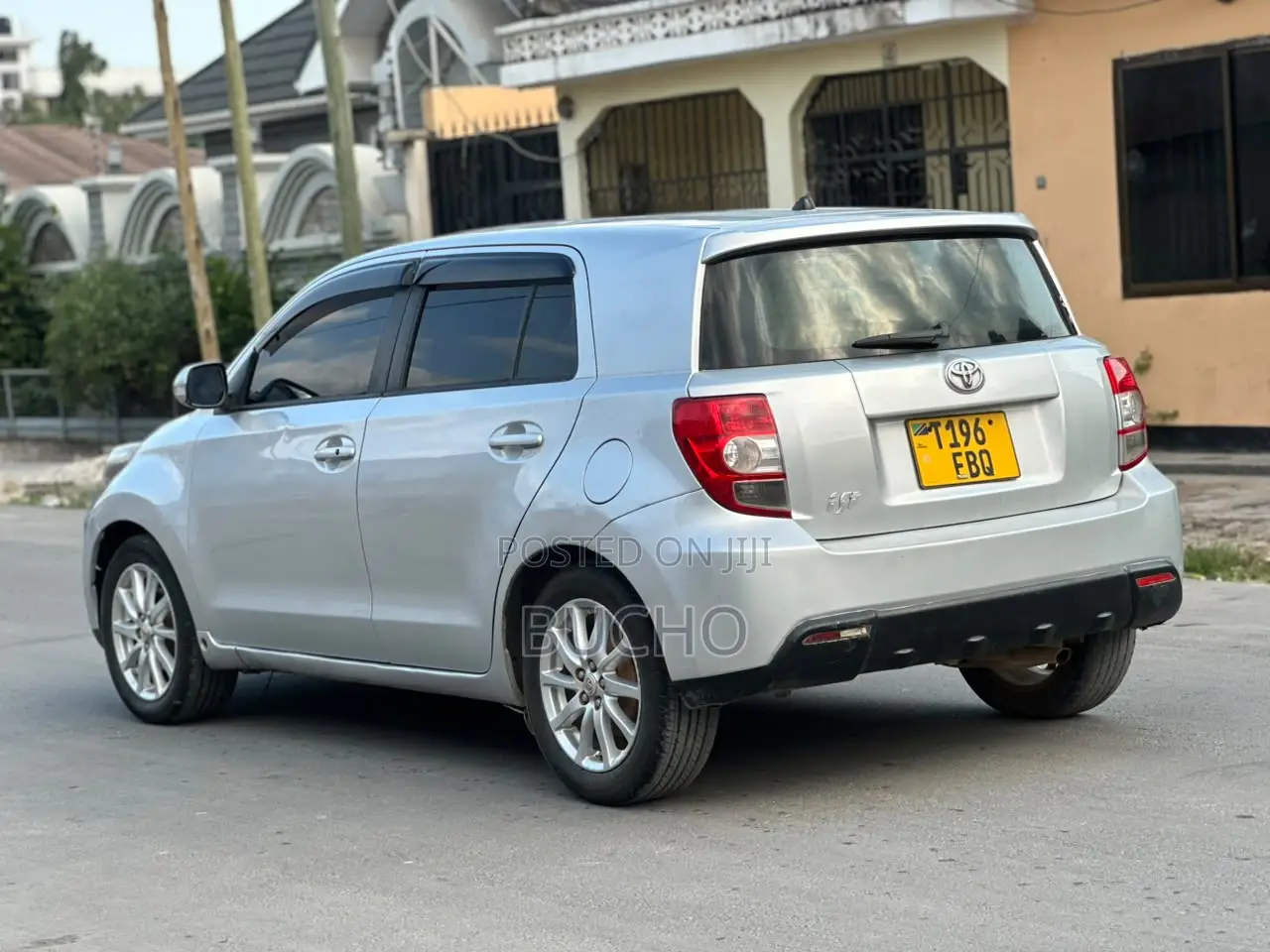 Toyota IST 2010 Silver