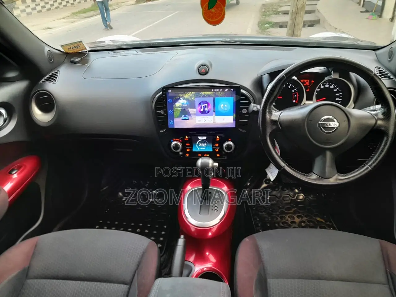 Nissan Juke 2012 Black