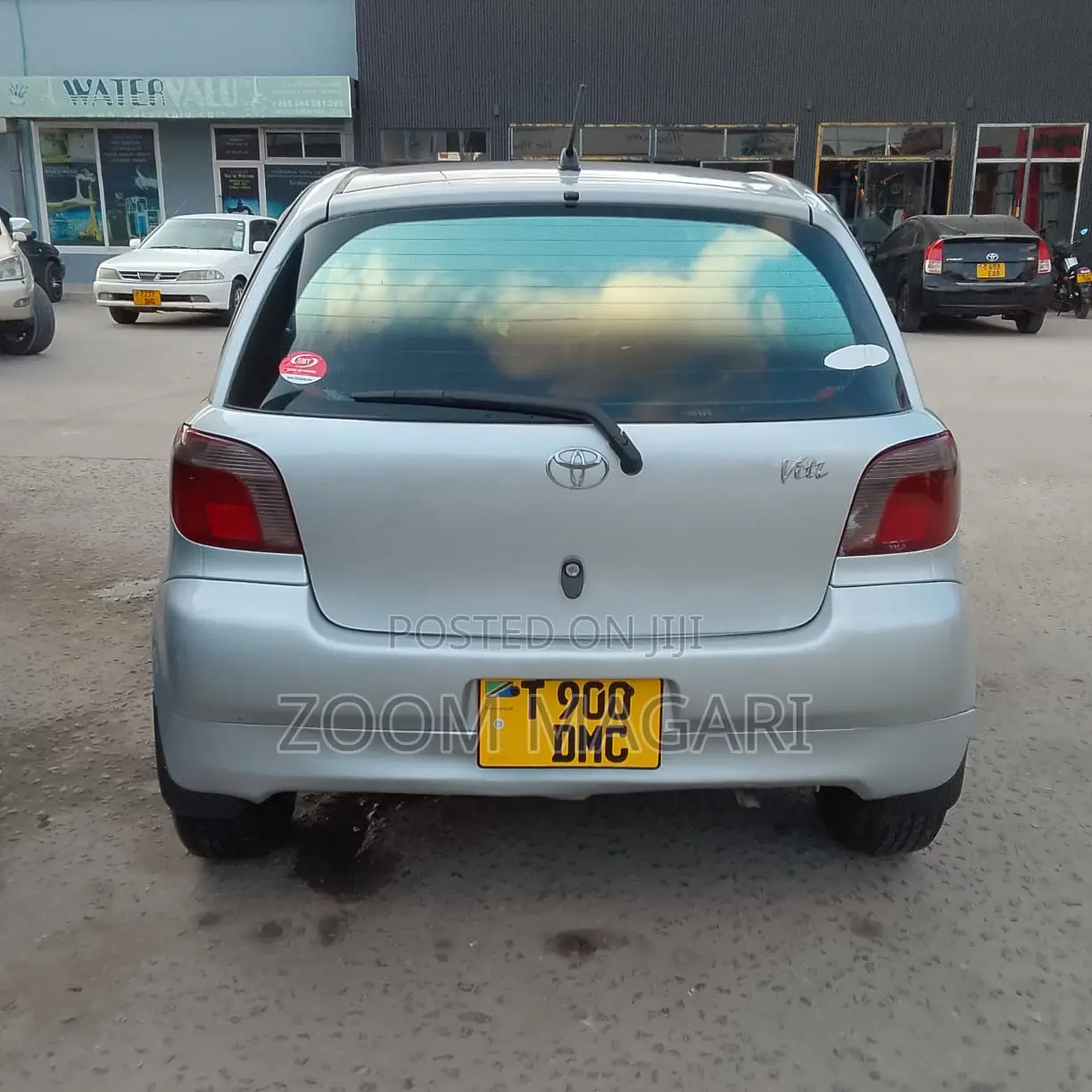 Toyota Vitz 2002 Silver
