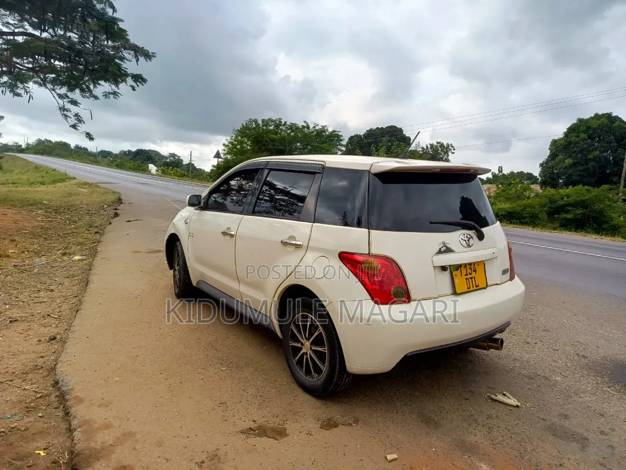 Toyota IST 2004 White