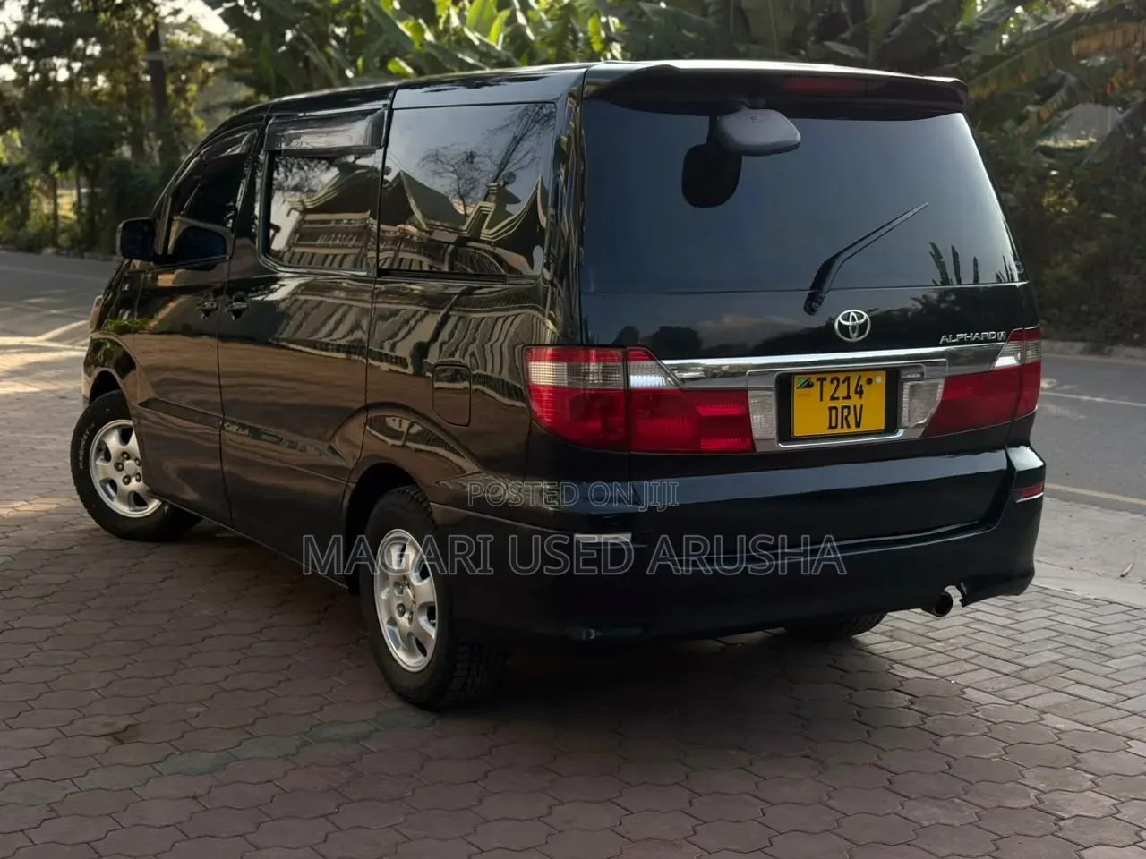 Toyota Alphard 2004 Black