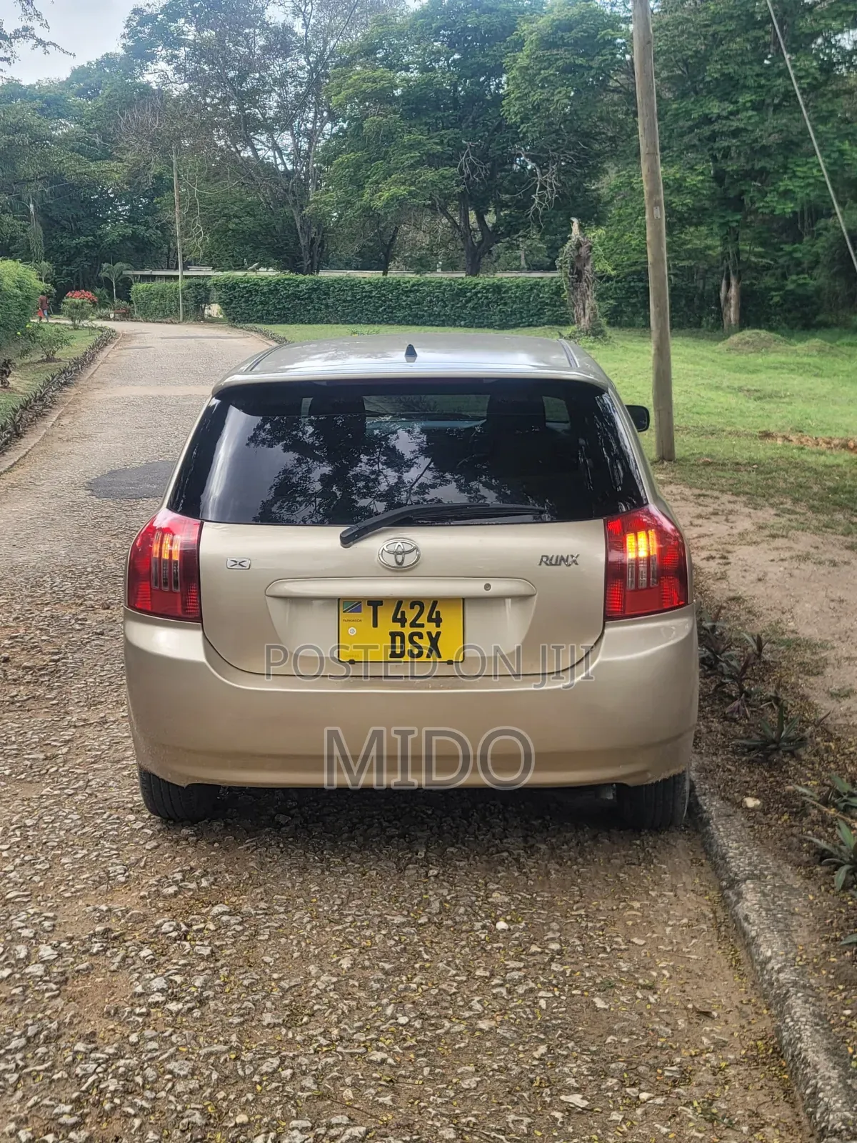 Toyota Corolla RunX 2003