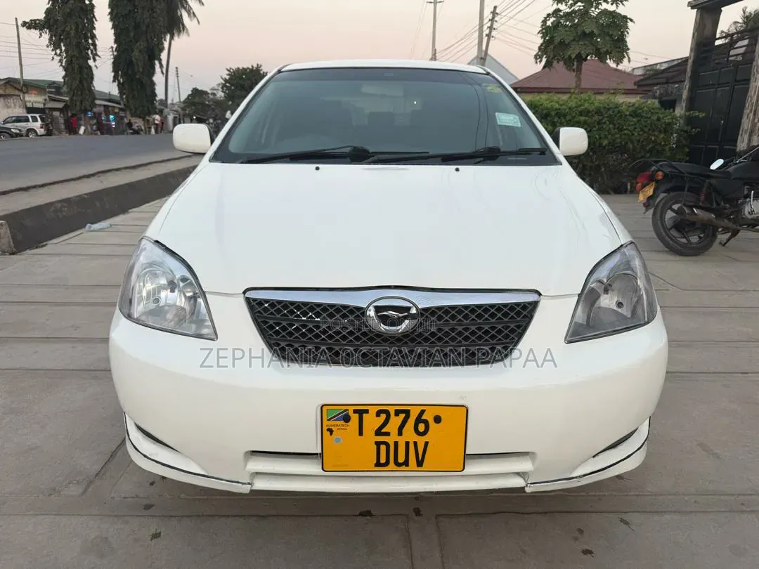 Toyota Corolla RunX 2003 White