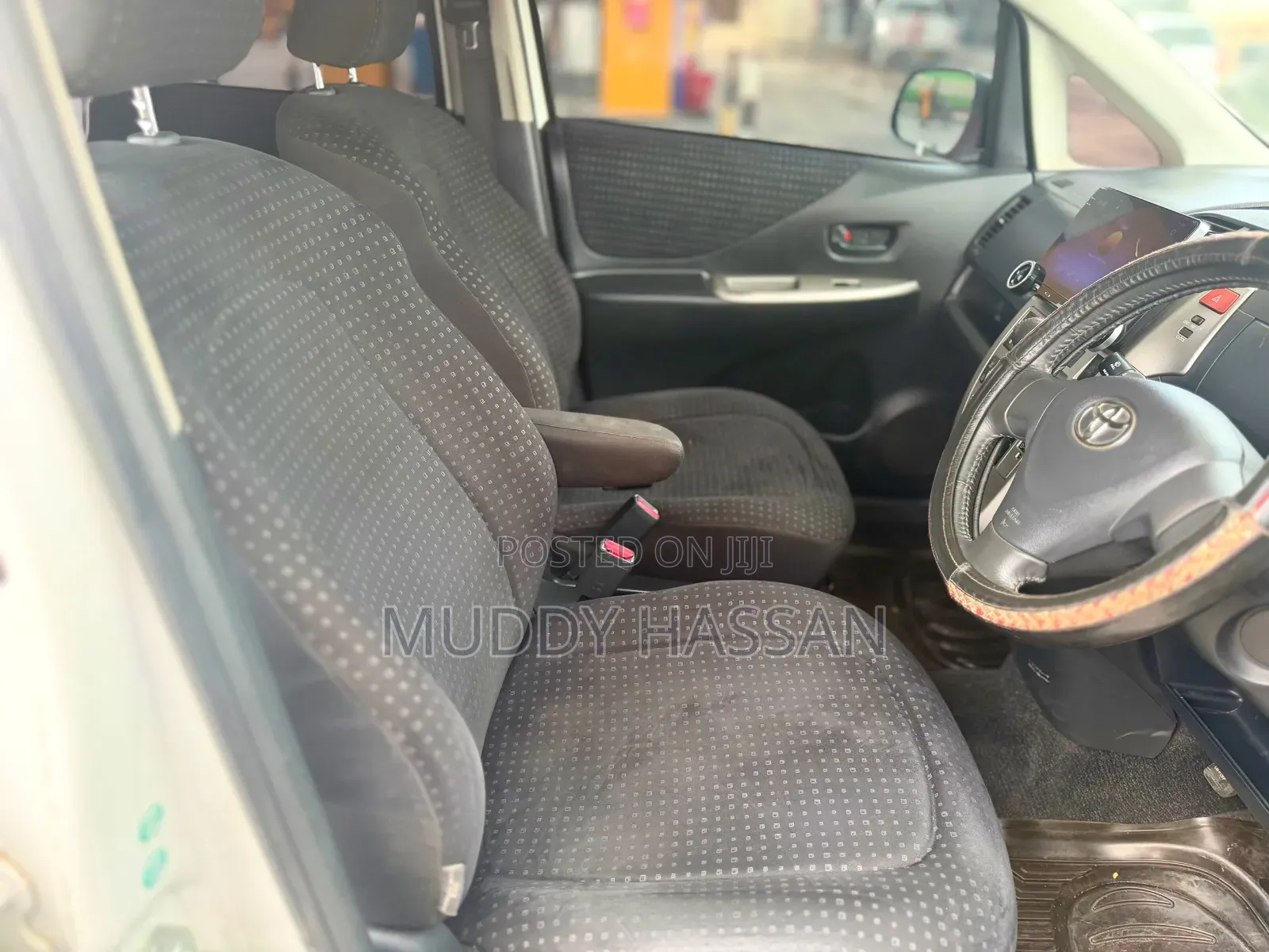 Toyota Ractis 2005 White
