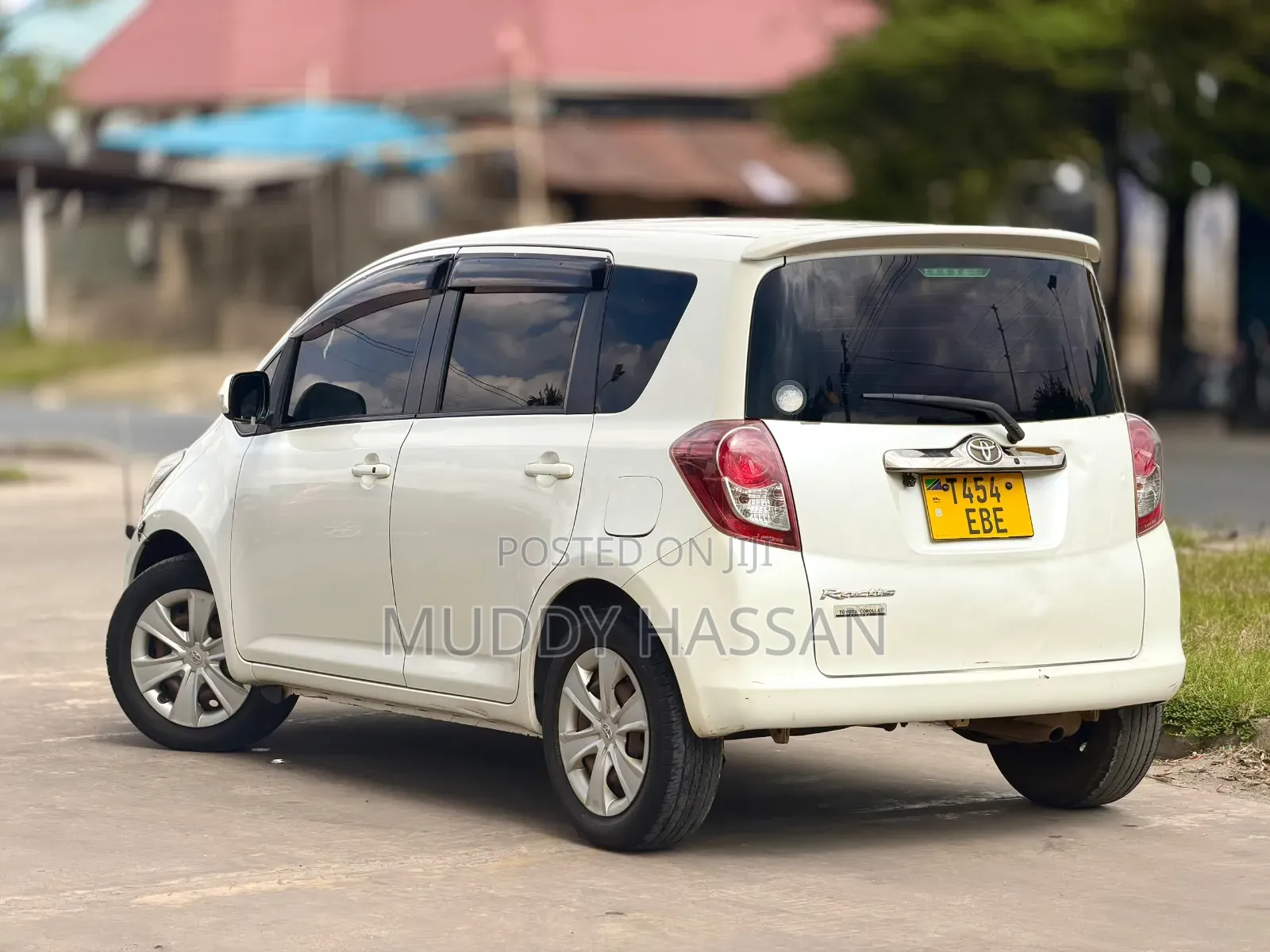 Toyota Ractis 2005 White