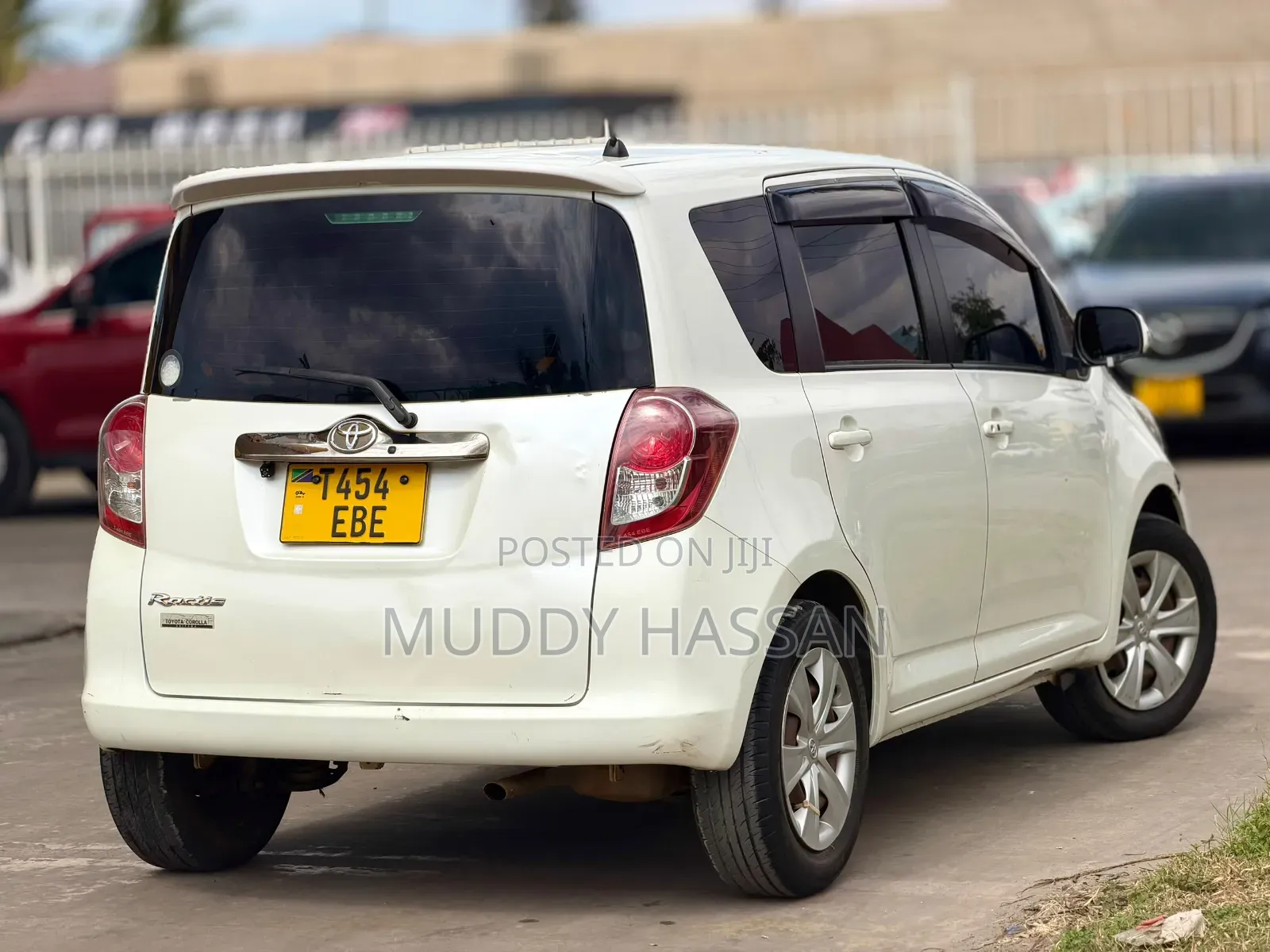 Toyota Ractis 2005 White