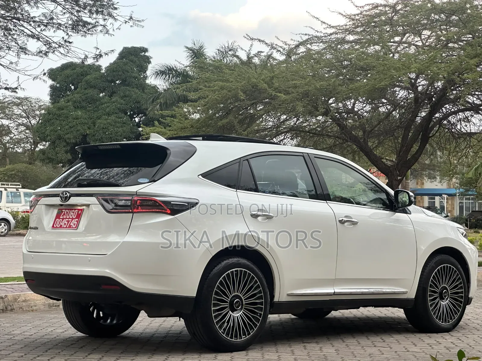 Toyota Harrier 2015 White
