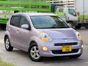 Toyota Passo 1.0 AWD 2013 Purple