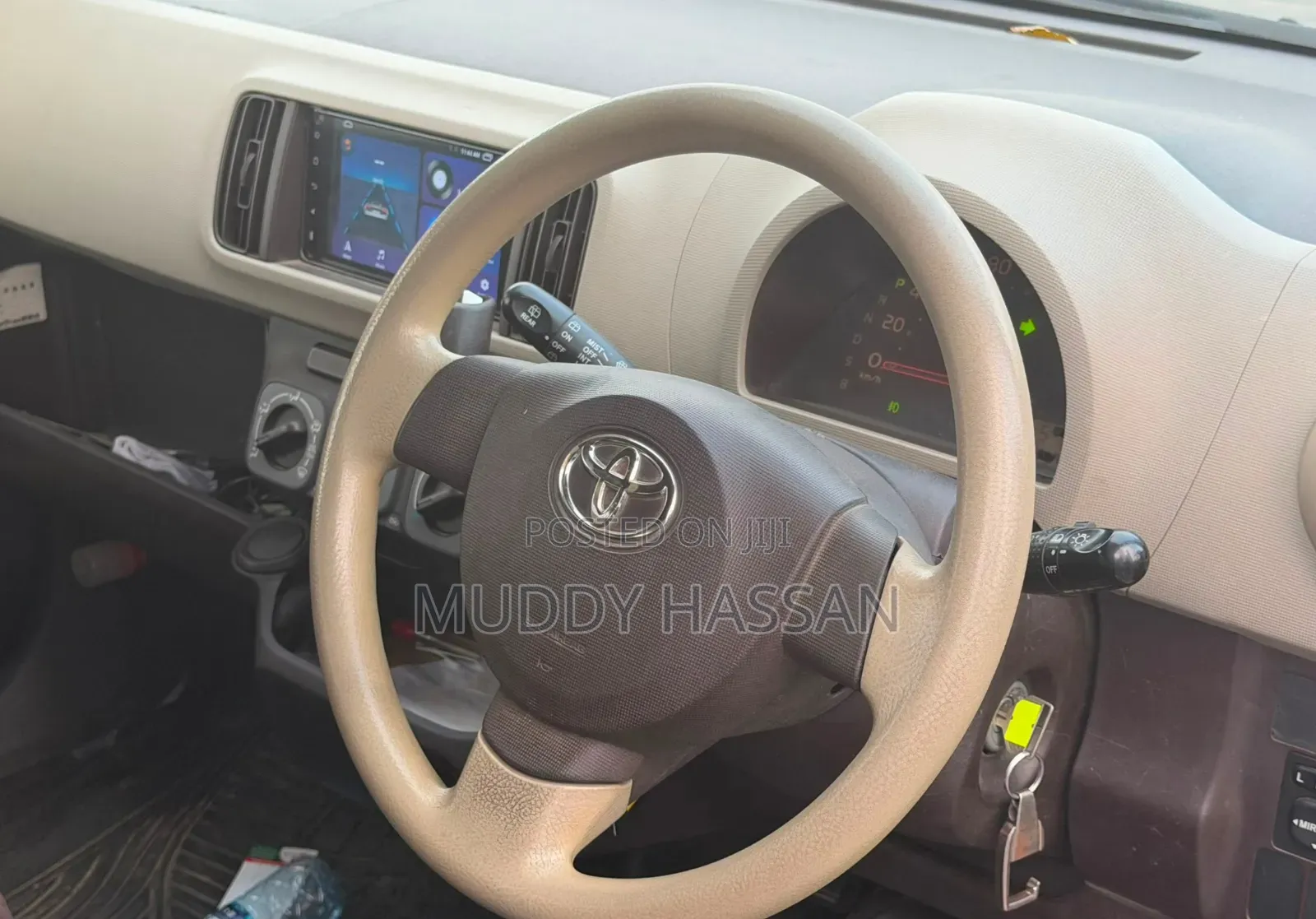 Toyota Passo 2012 Silver