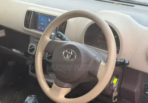 Toyota Passo 2012 Silver