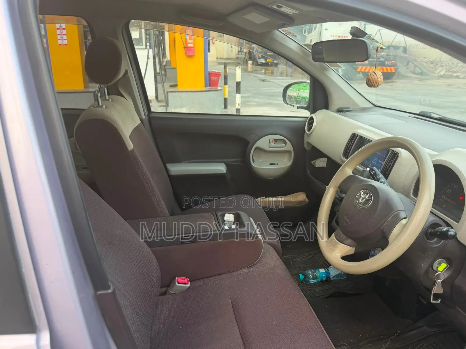 Toyota Passo 2012 Silver