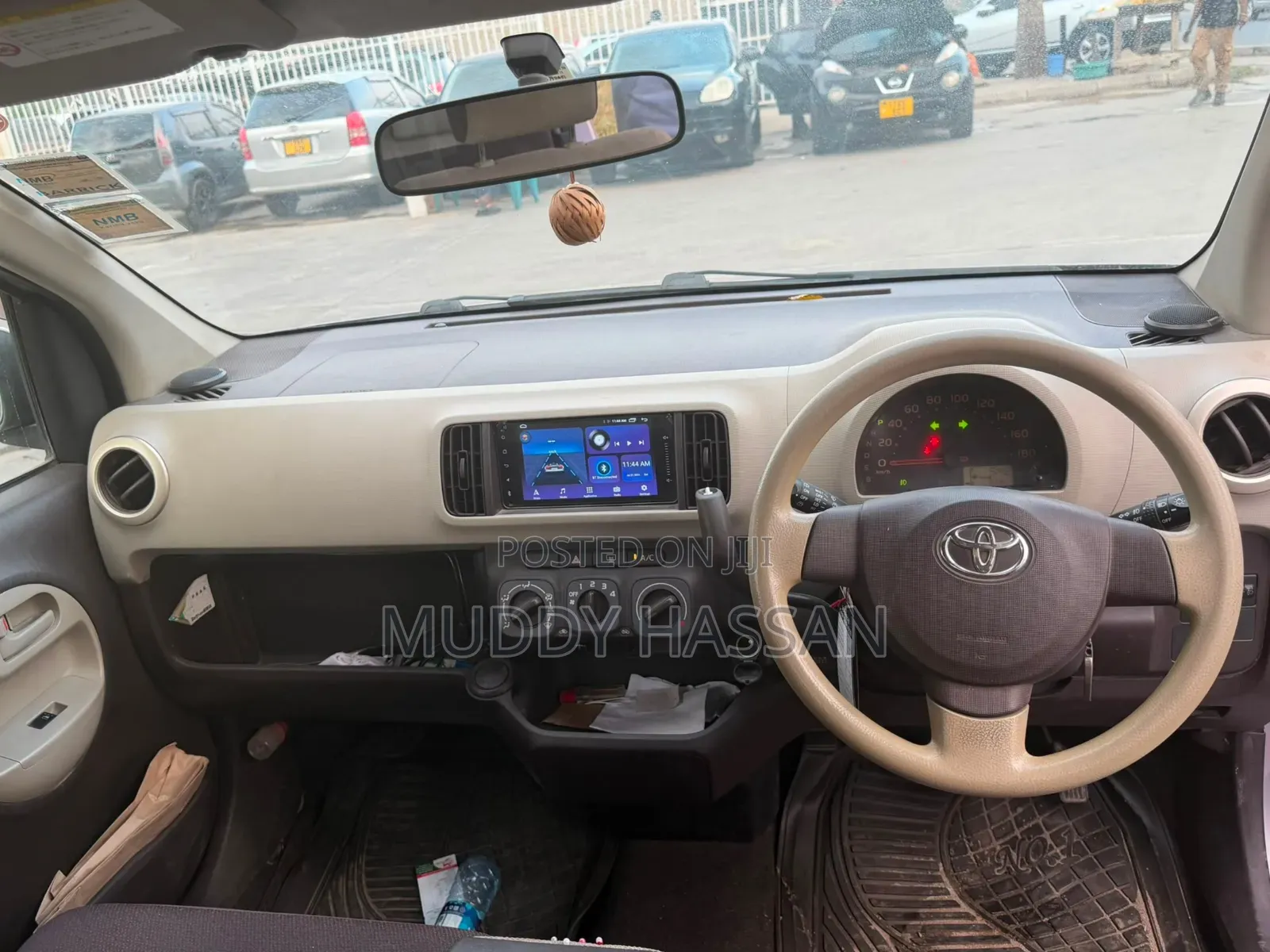 Toyota Passo 2012 Silver