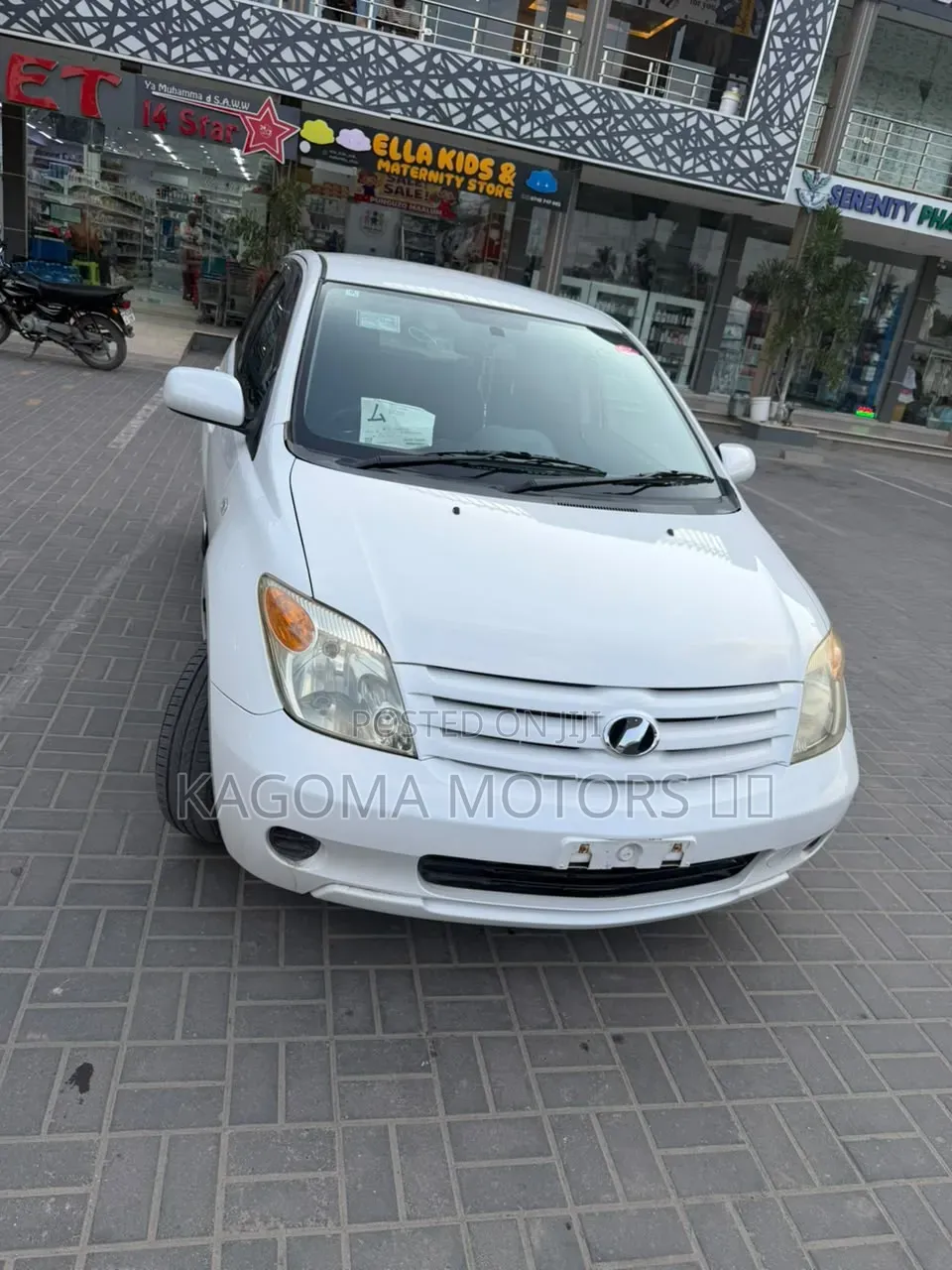 Toyota IST 2005 White