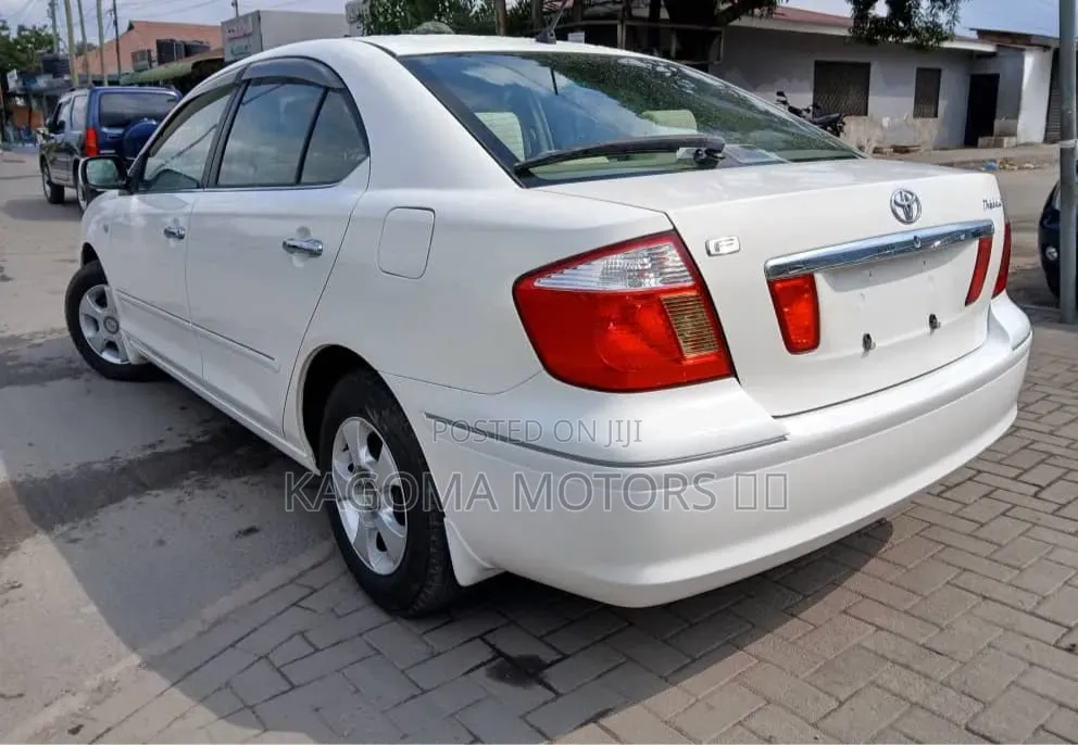 Toyota Premio 2005 White
