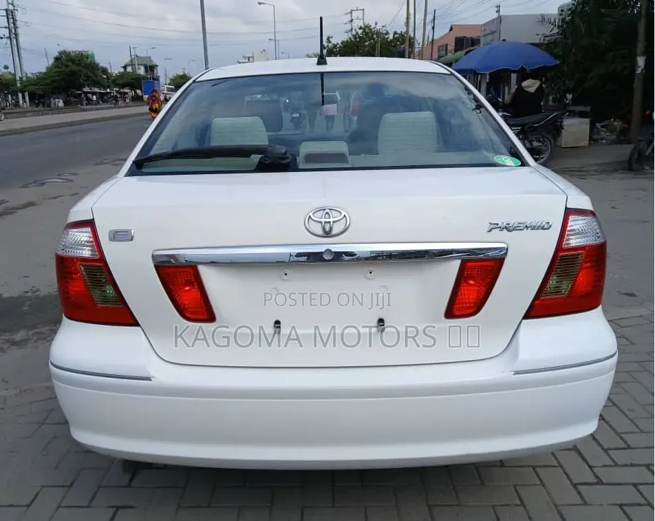 Toyota Premio 2005 White