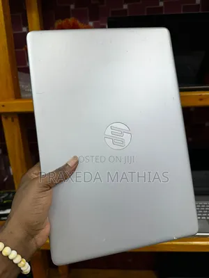 Laptop HP 250 G8 8GB Intel Core i7 SSD 512GB