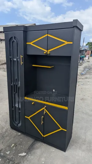 Kitchen Cabinets Milango Mitatu Ina Milango Juu Na Chini