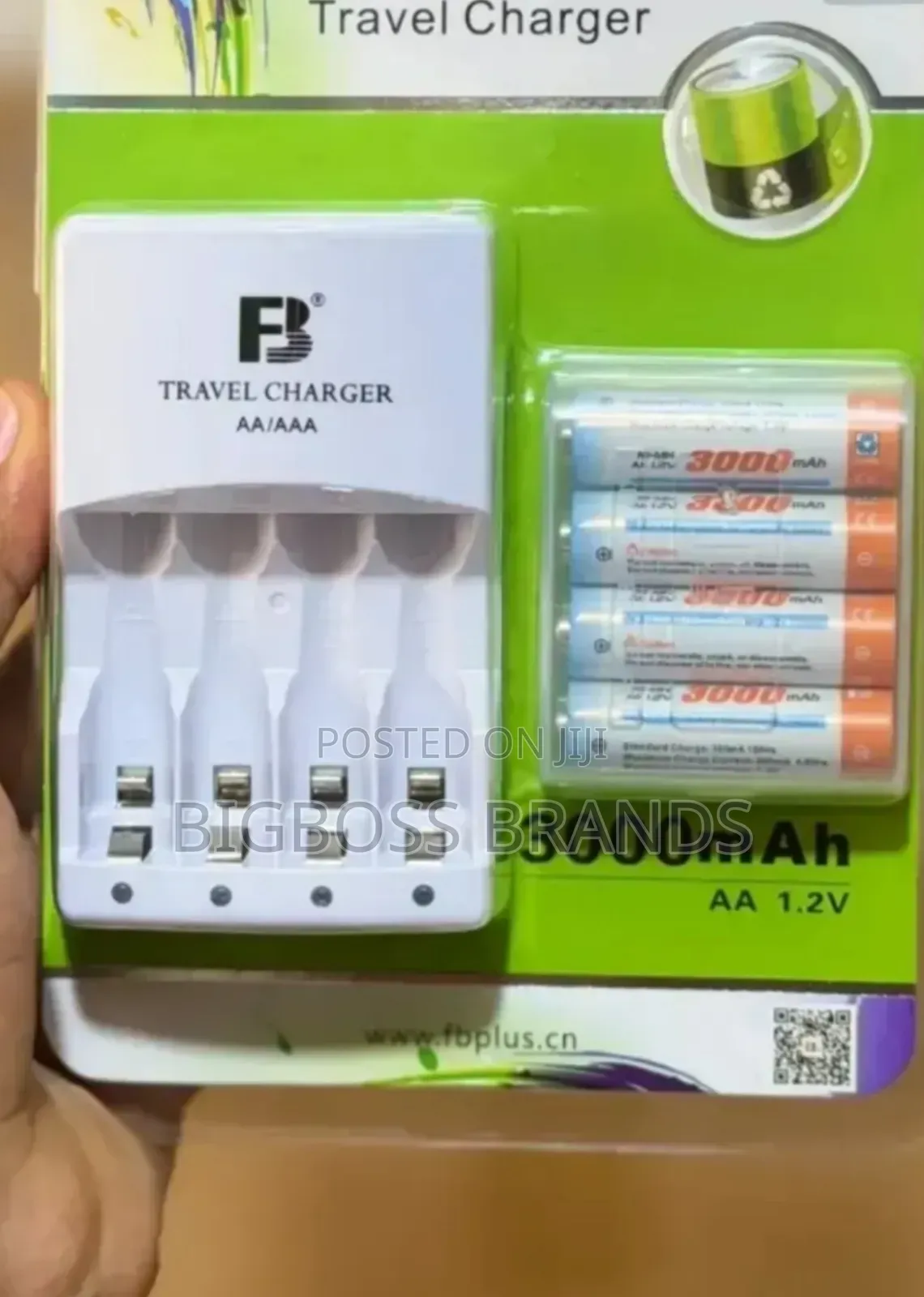 4 Rechargable Batteries 3000 mAh AA With Charger
