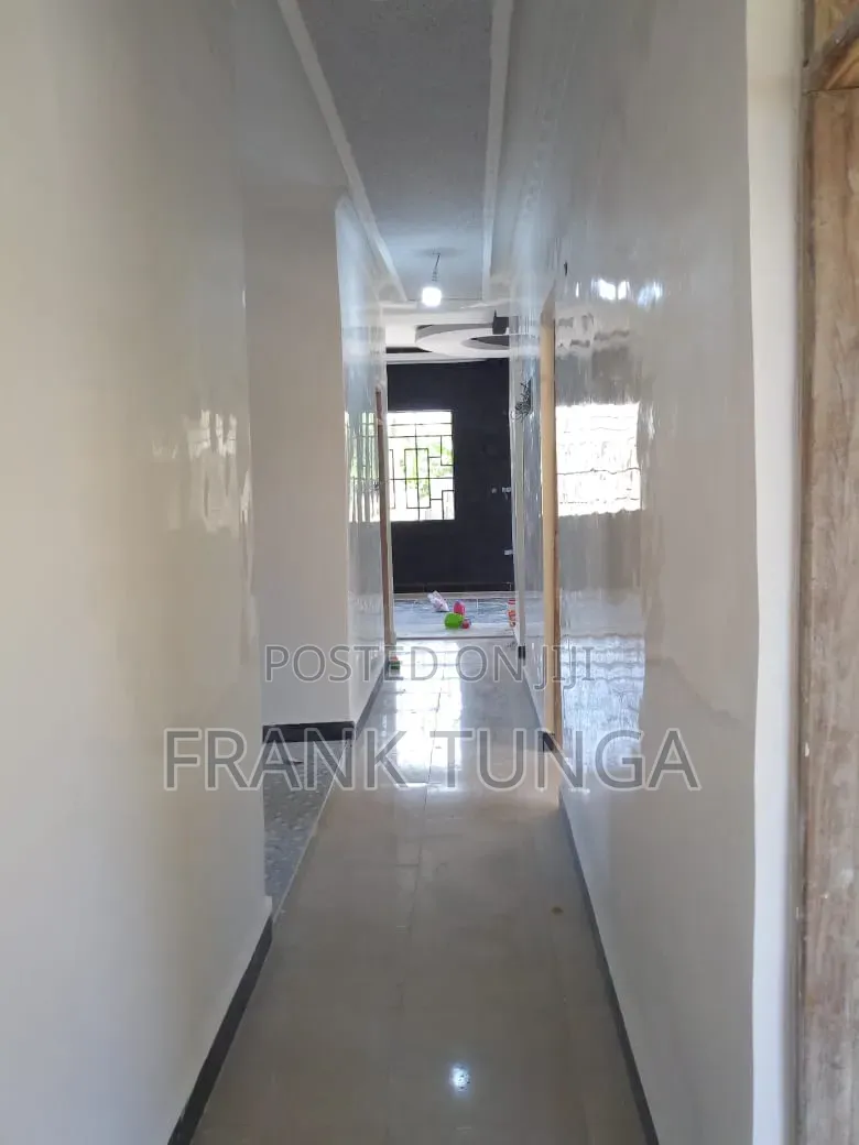 4bdrm House in Nkuhungu Daraja La, Nkungulu for rent