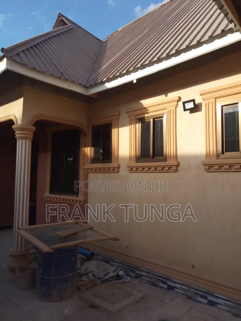 4bdrm House in Nkuhungu Daraja La, Nkungulu for rent