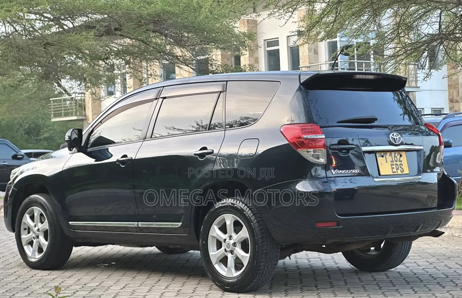 Toyota Vanguard 2012 Black
