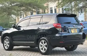 Toyota Vanguard 2012 Black