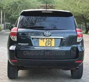 Toyota Vanguard 2012 Black