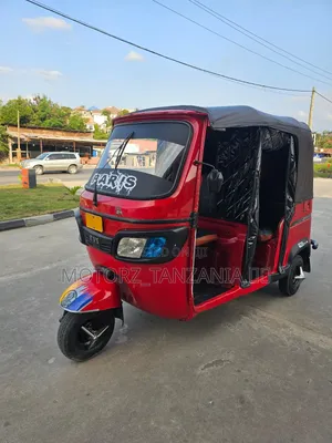 TVS Metro Plus 2024 Red