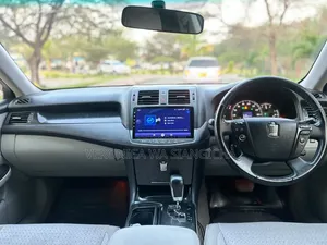 Toyota Crown 2009