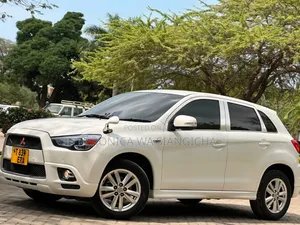 Mitsubishi RVR 2.0 2012 White