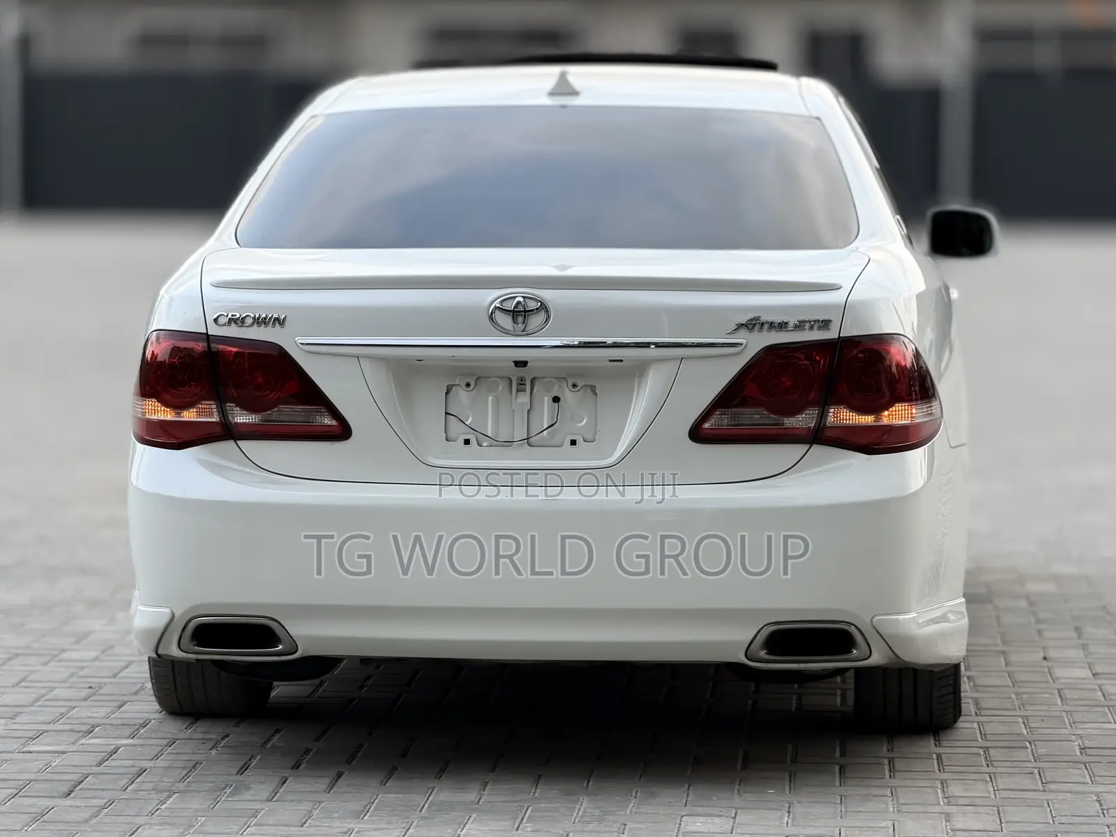 Toyota Crown 2009 White
