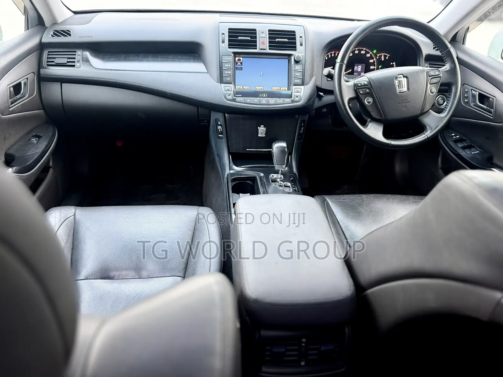 Toyota Crown 2009 White