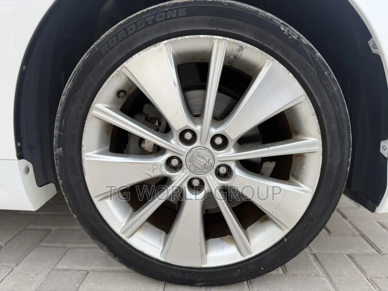 Toyota Crown 2009 White