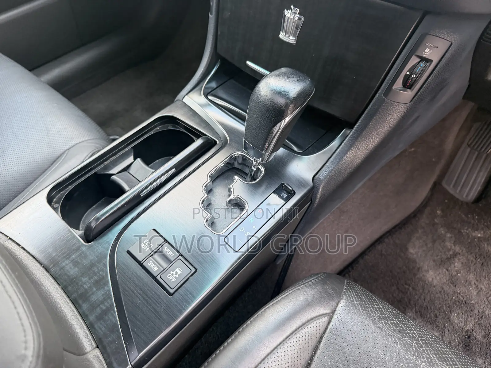 Toyota Crown 2009 White