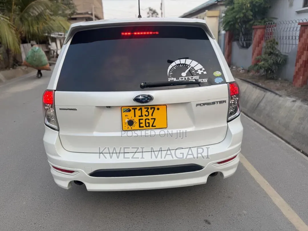 Subaru Forester 2012 White