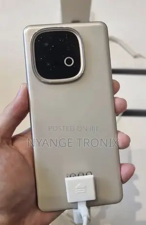 Vivo iQOO Neo10 128 GB Gray