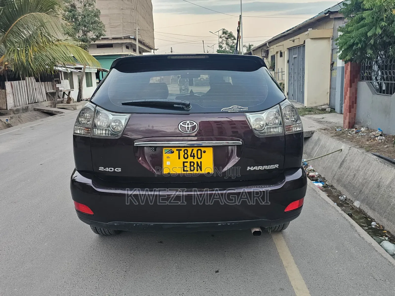 Toyota Harrier 2005 Maroon