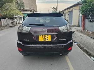 Toyota Harrier 2005 Maroon