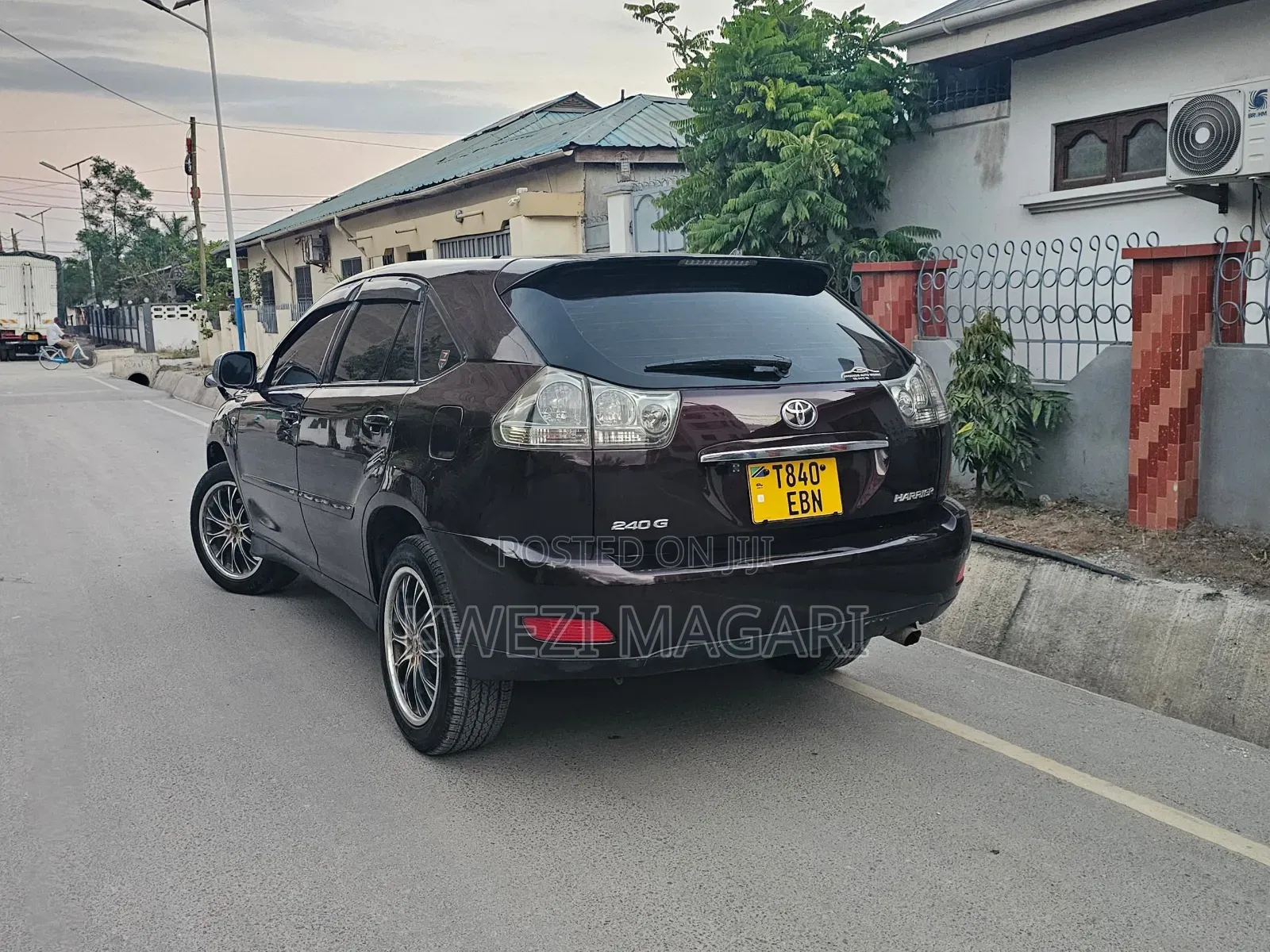 Toyota Harrier 2005 Maroon
