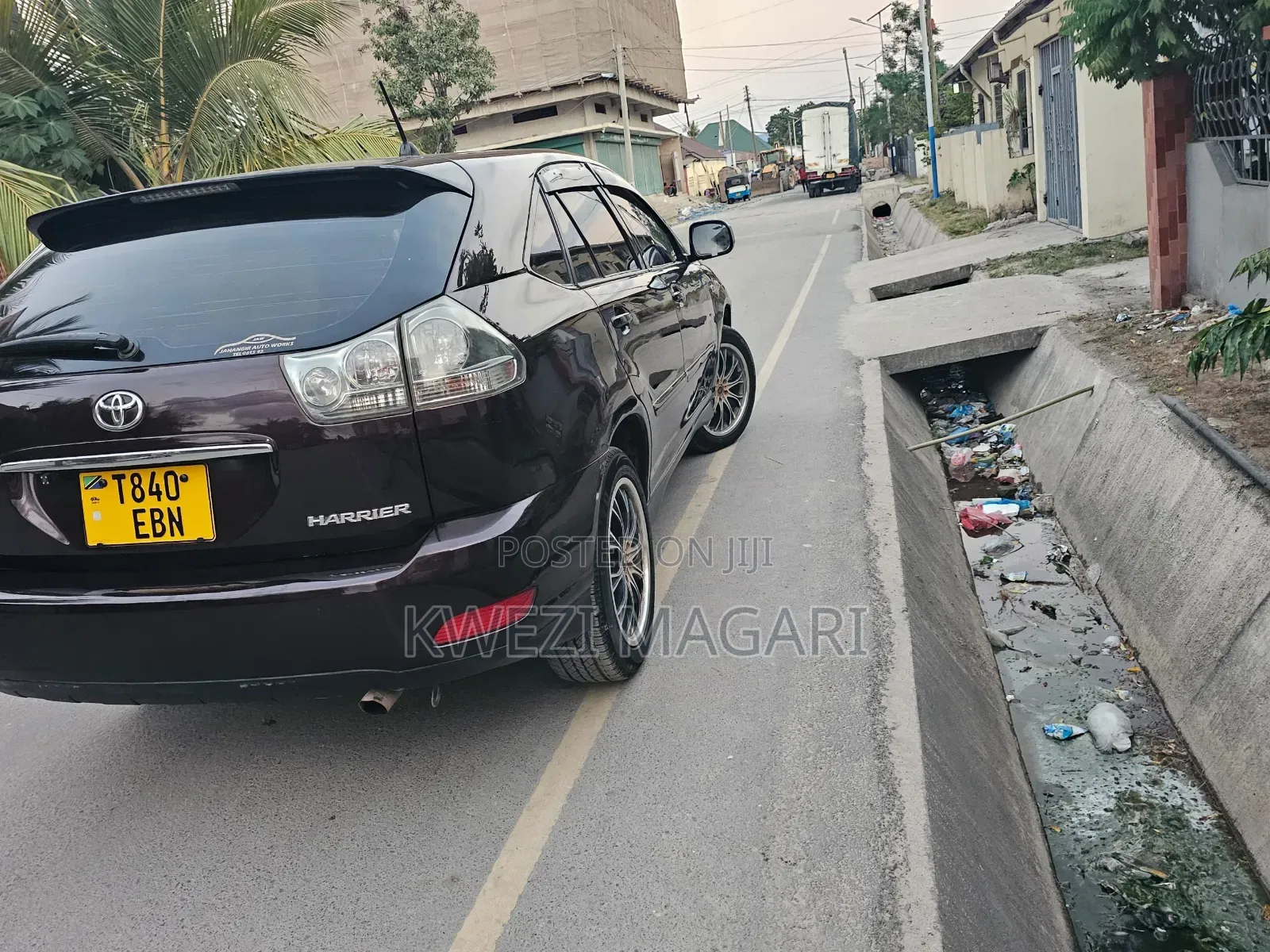 Toyota Harrier 2005 Maroon