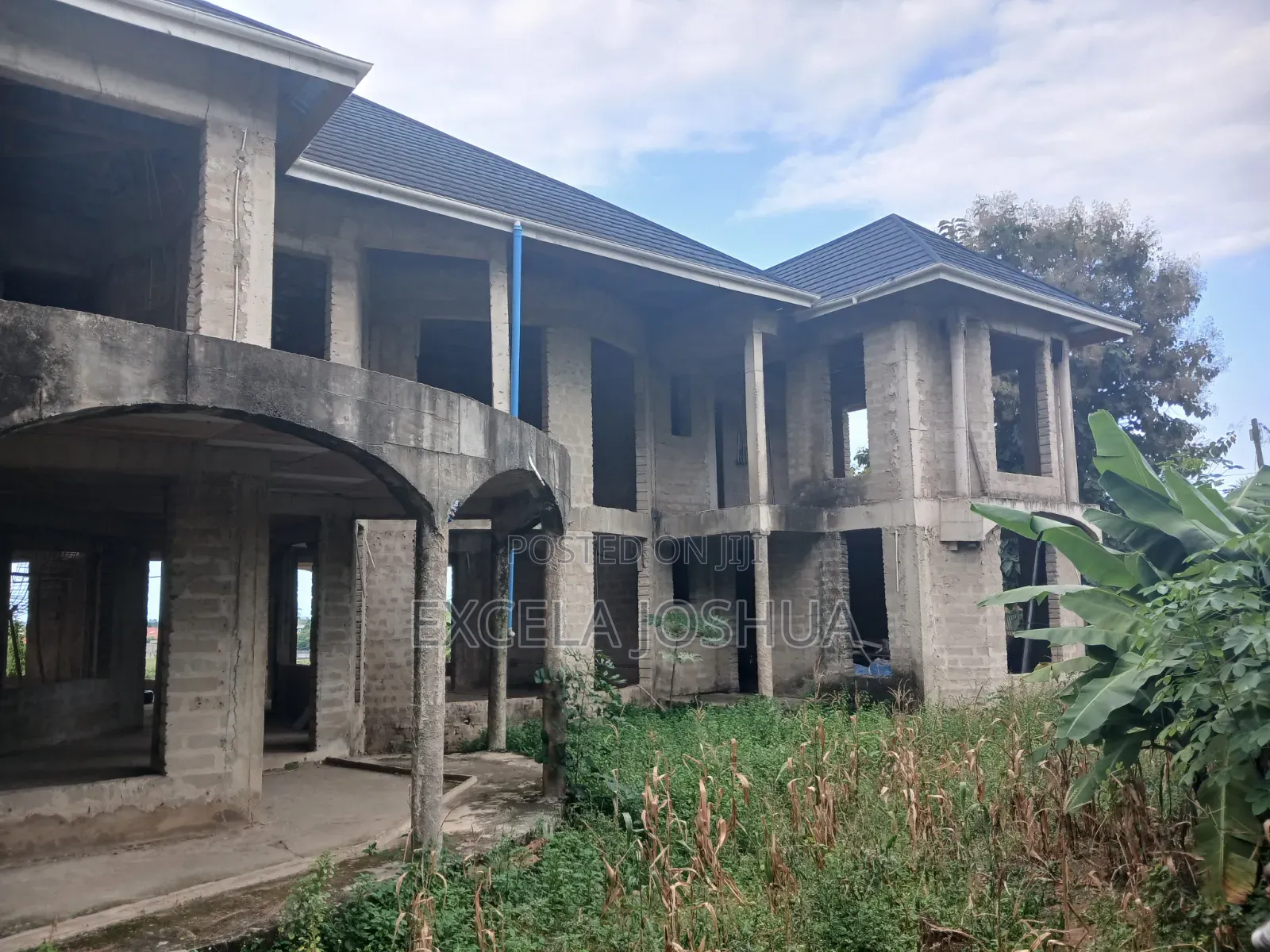 4bdrm Mansion in Excela Joshua, Bunju for sale