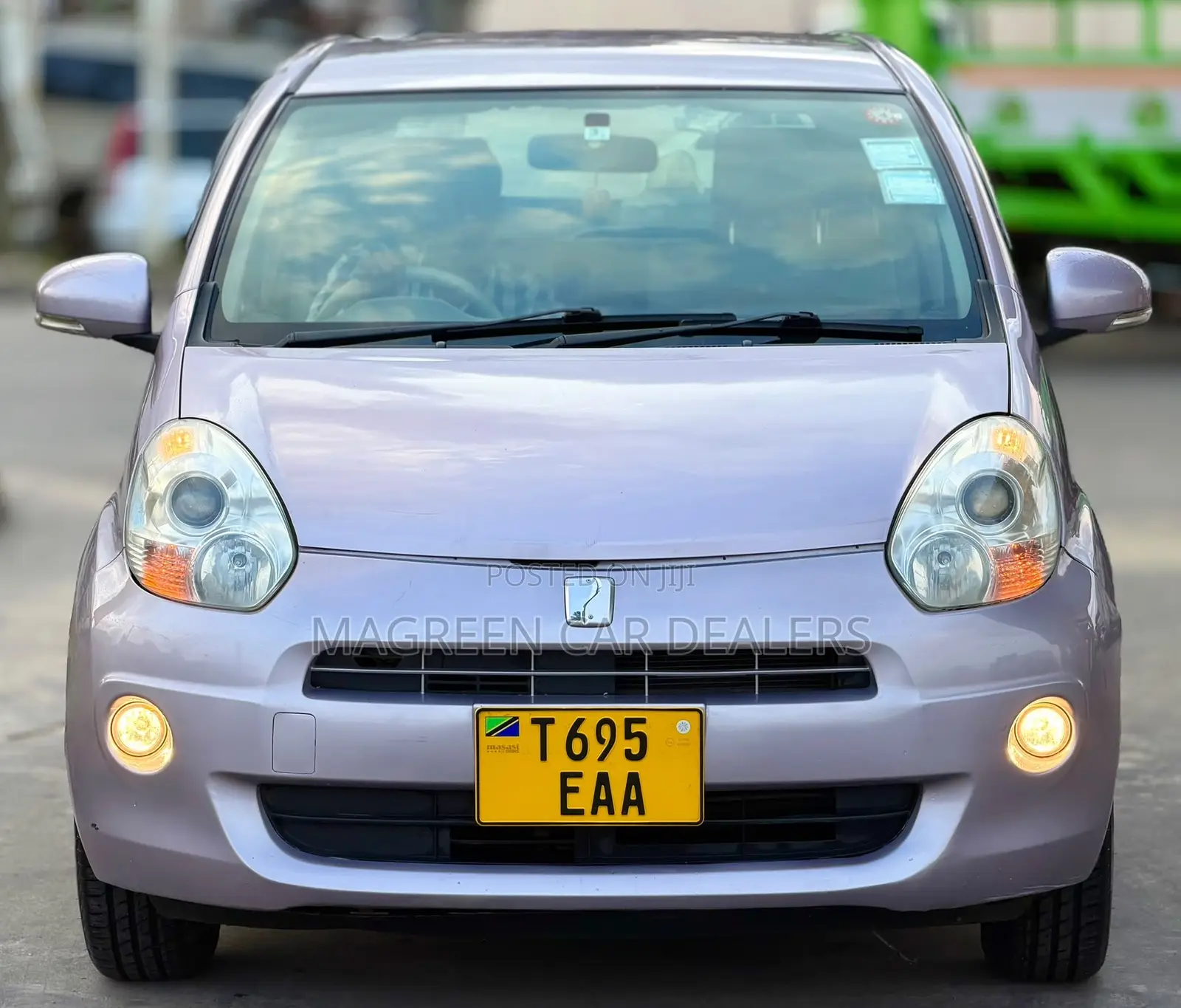 Toyota Passo 2011 Pink