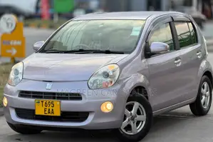 Toyota Passo 2011 Pink