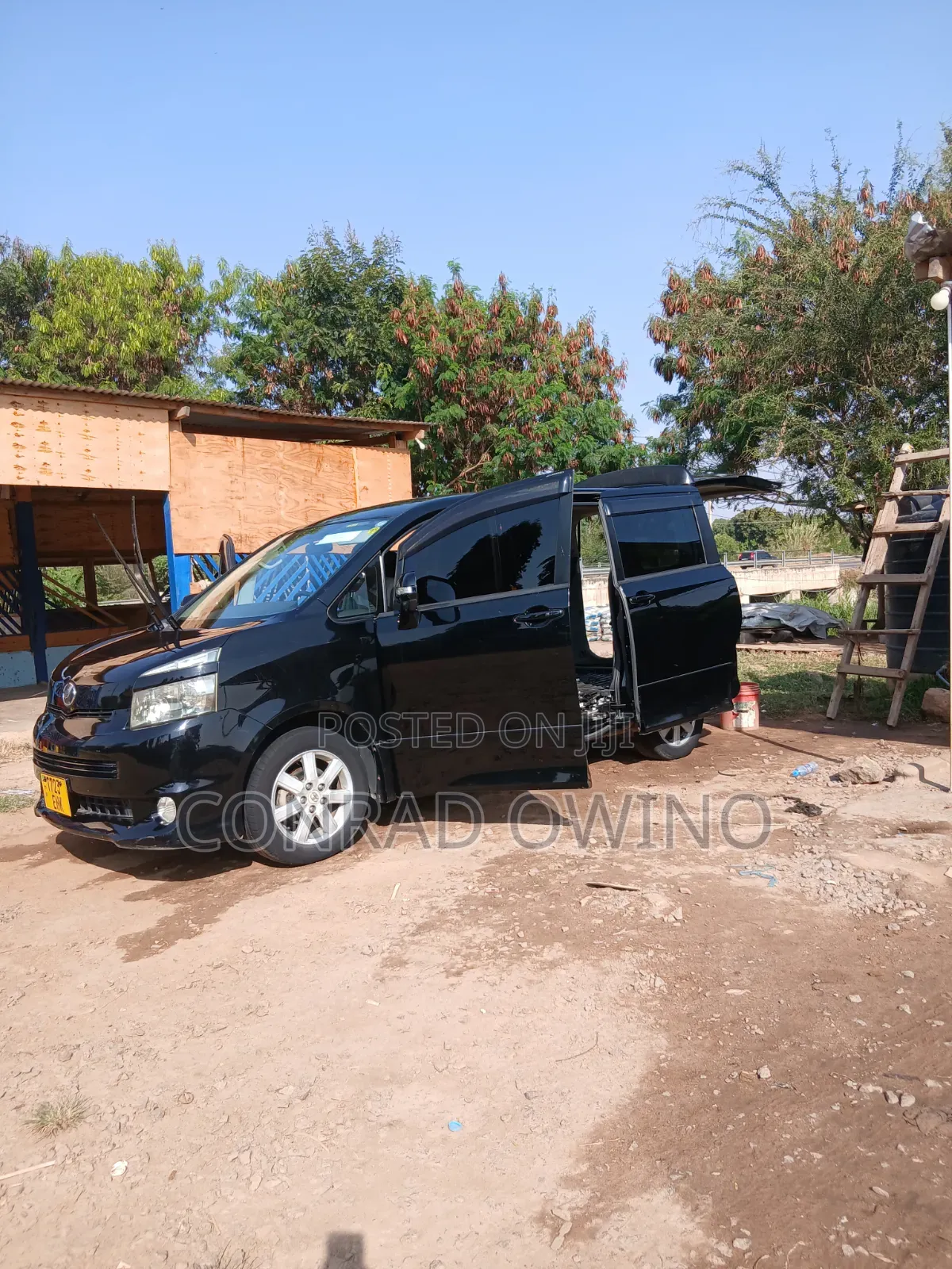 Toyota Voxy 2008